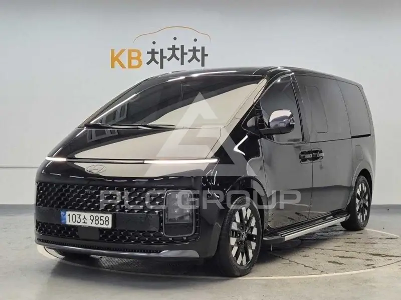 2025 Hyundai Staria