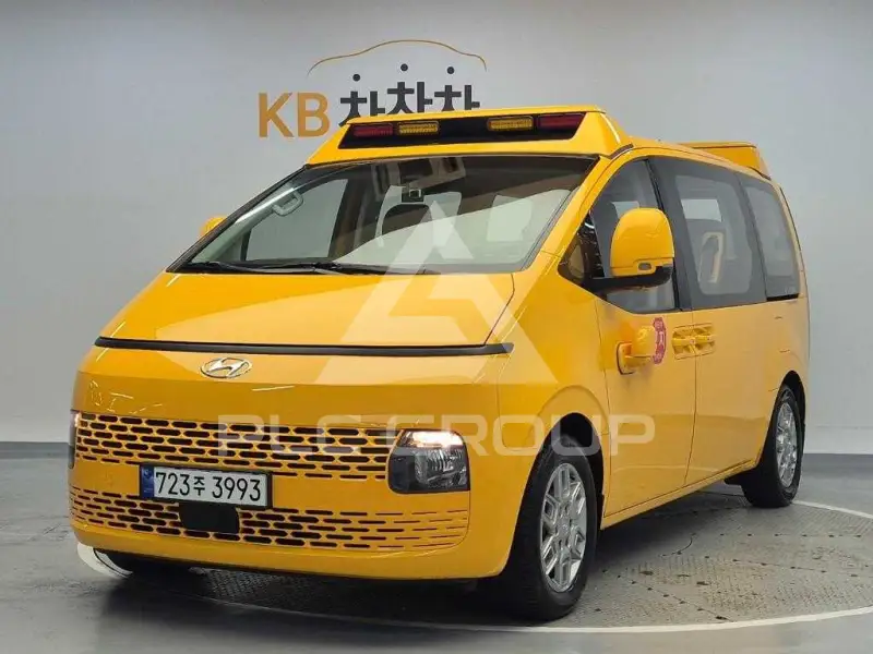 2024 Hyundai Staria