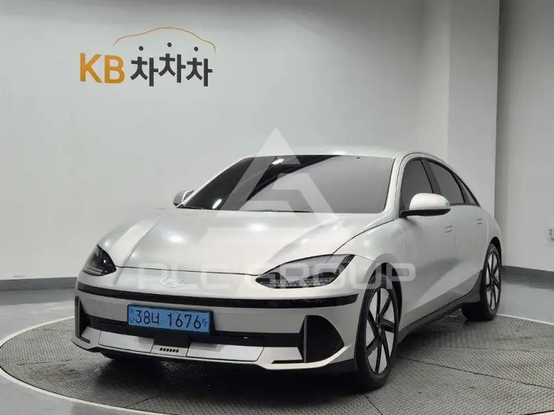 2024 Hyundai Ioniq