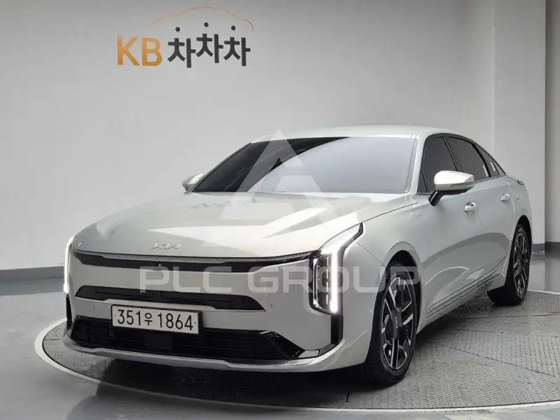 2025 KIA K8
