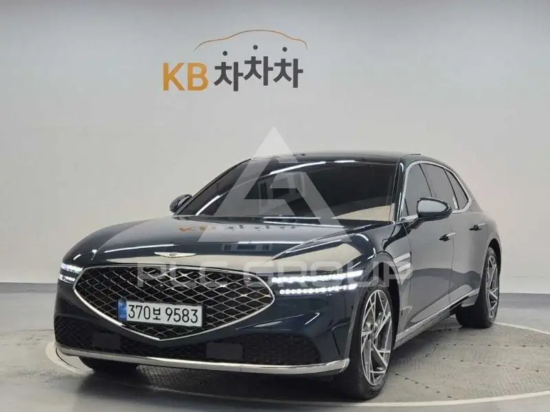 2025 Genesis G90