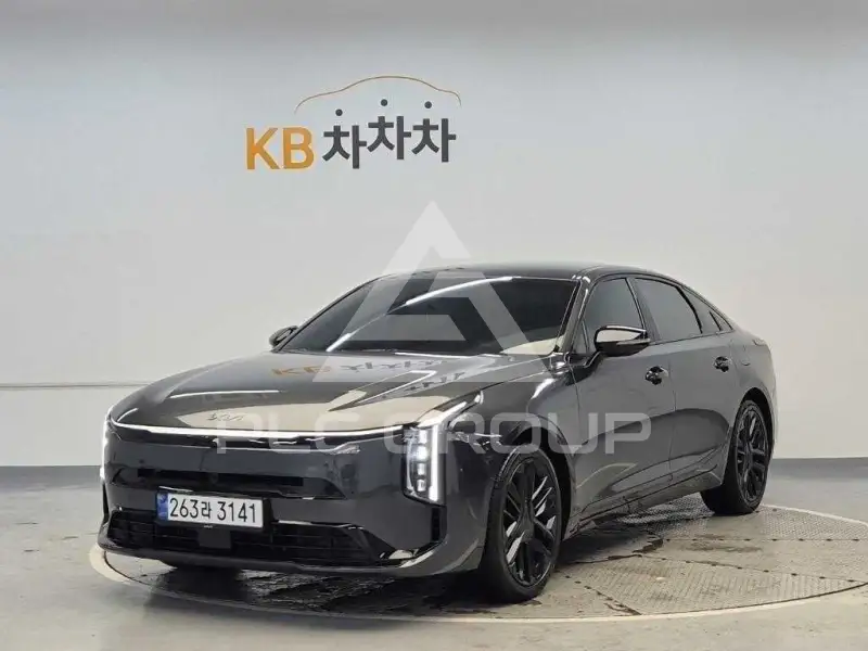2025 KIA K8