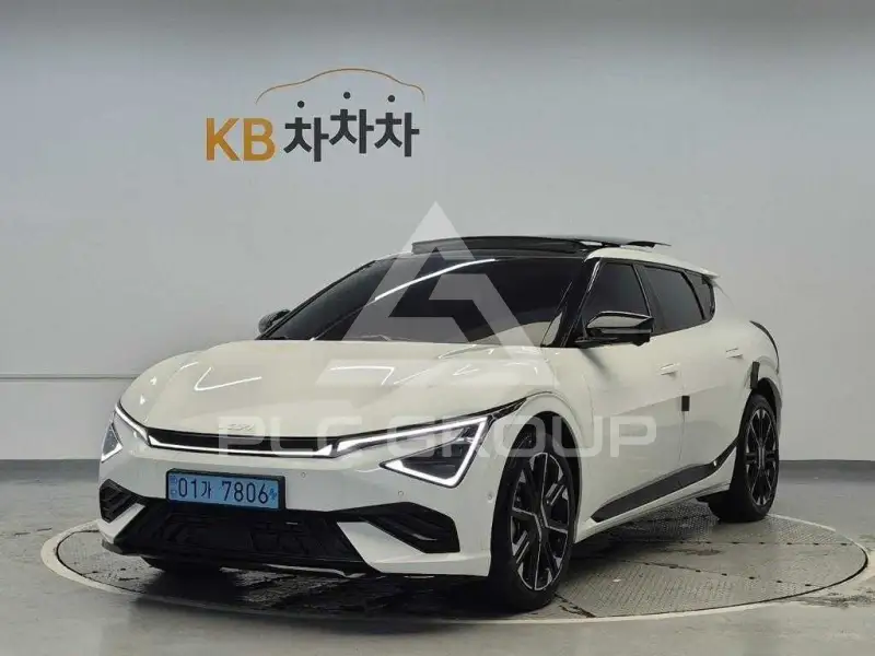 2025 KIA EV6
