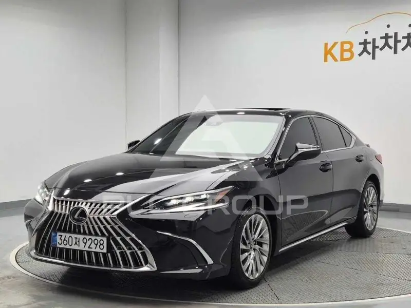 2025 Lexus ES