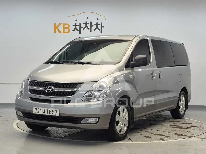 2012 Hyundai Grand Starex
