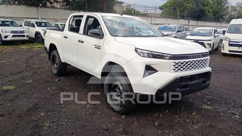 Toyota Hilux photo