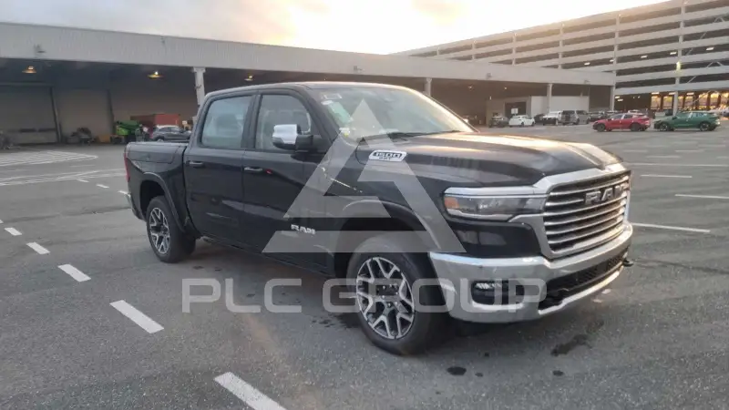 2025 RAM 1500 фото
