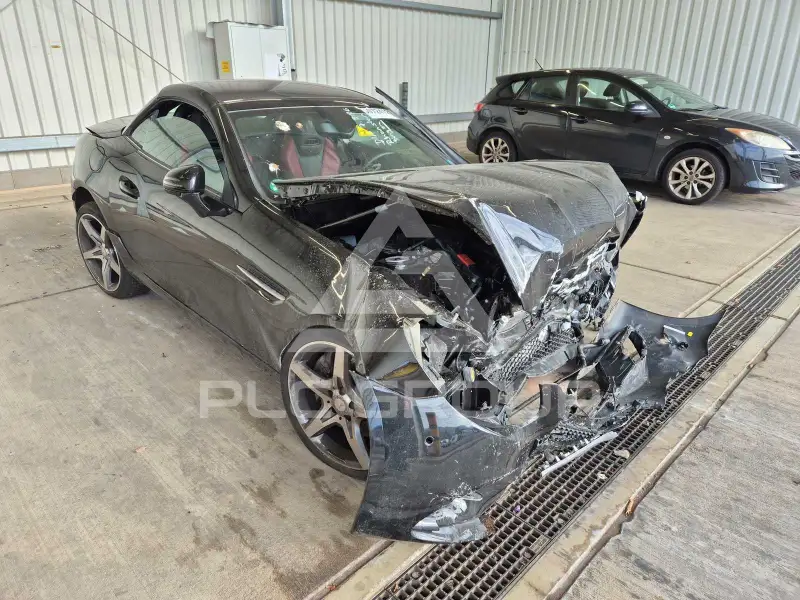 2016 Mercedes Benz SLC-Class