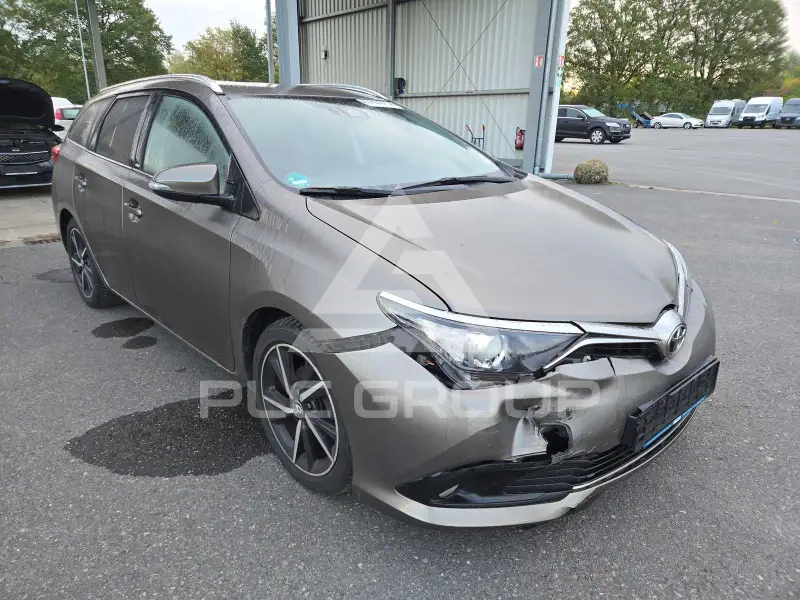2017 Toyota AURIS
