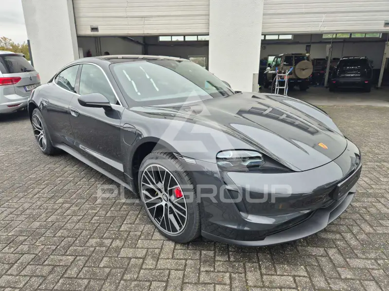 2022 Porsche Taycan
