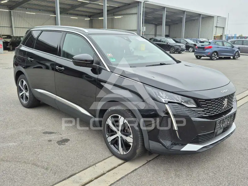 2023 Peugeot 5008