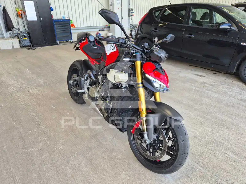 2025 Ducati STREETFIGHTER