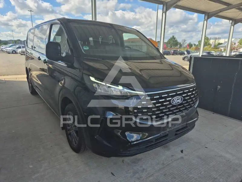 2025 Ford Tourneo