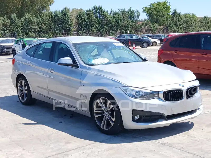 2015 BMW 320