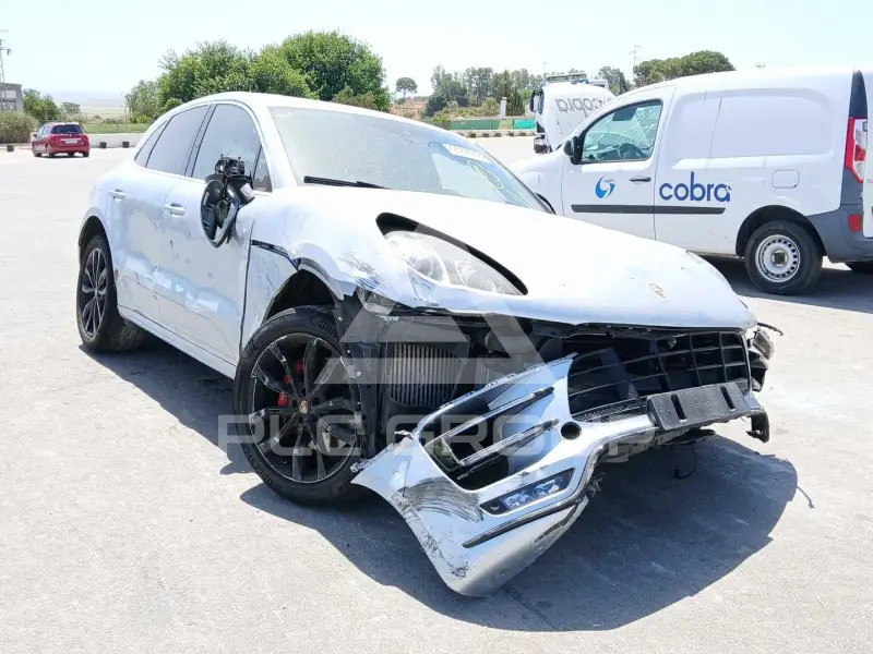 2015 Porsche MACAN