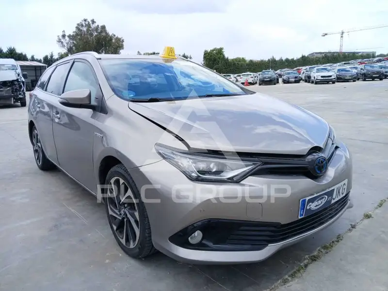 2015 Toyota AURIS