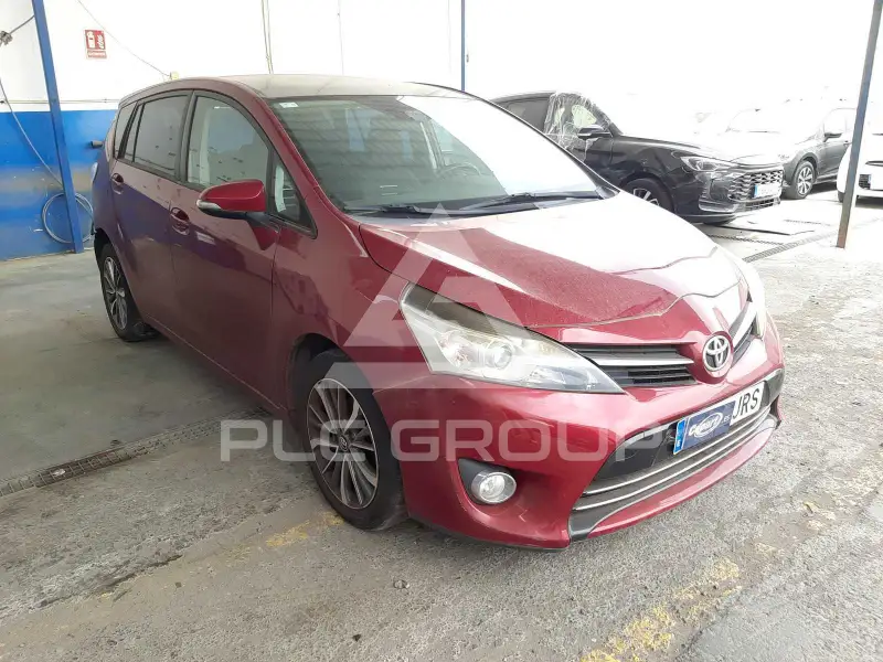 2016 Toyota VERSO