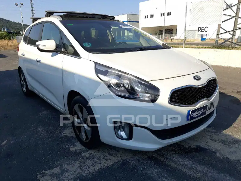 2016 KIA Carens
