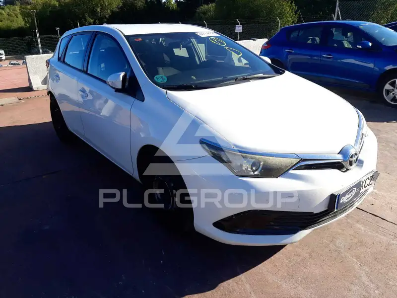 2017 Toyota AURIS