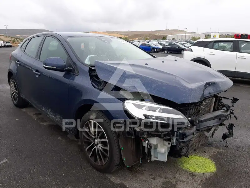 2019 Volvo V40