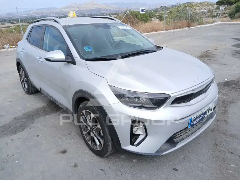 2024 KIA Stonic