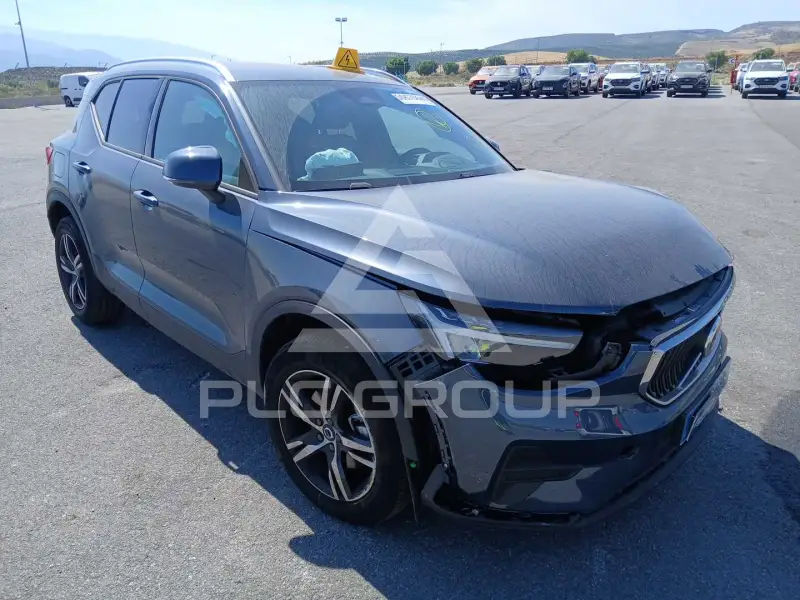 2026 Volvo XC40