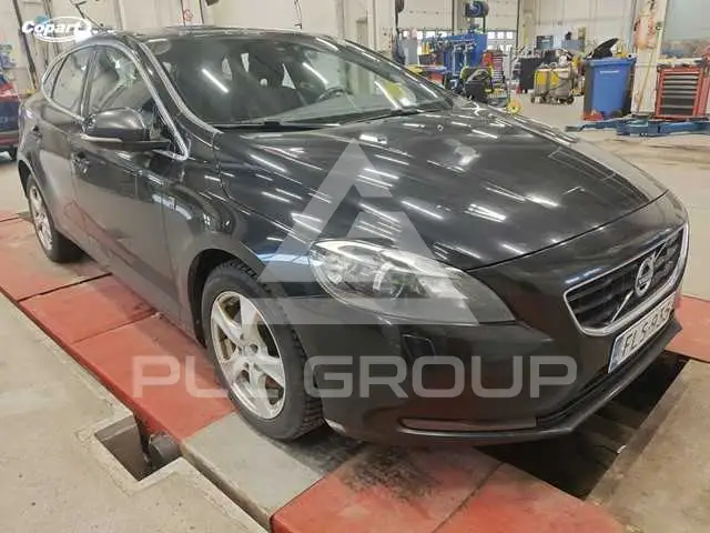 2015 Volvo V40
