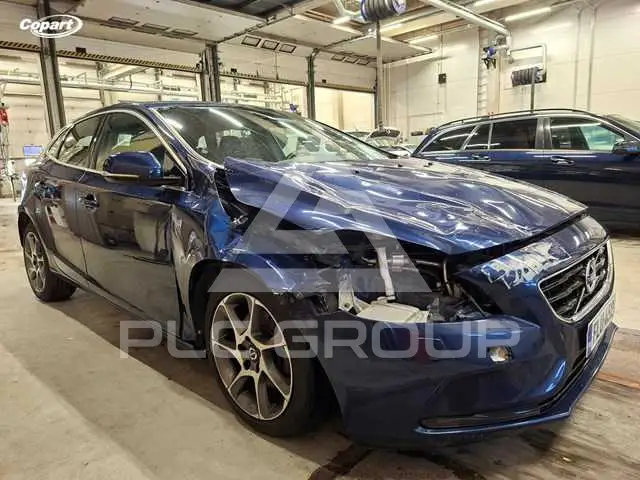 2015 Volvo V40