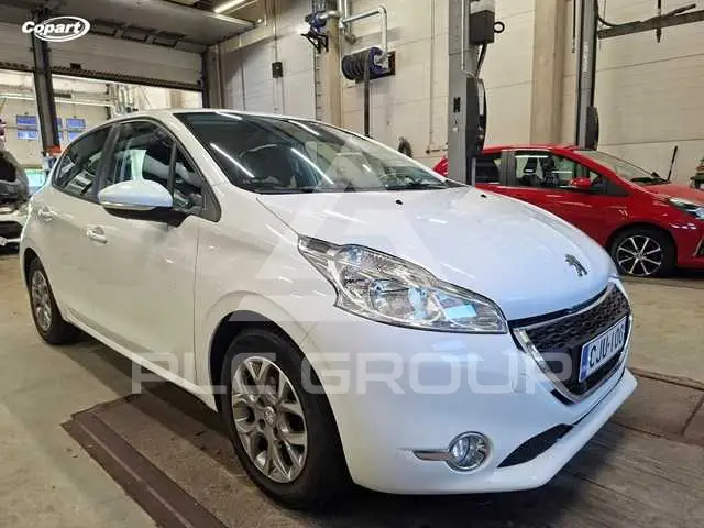 2015 Peugeot 208