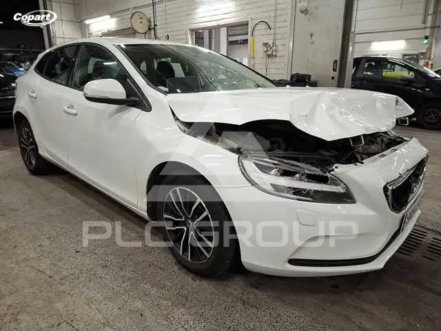 2016 Volvo V40