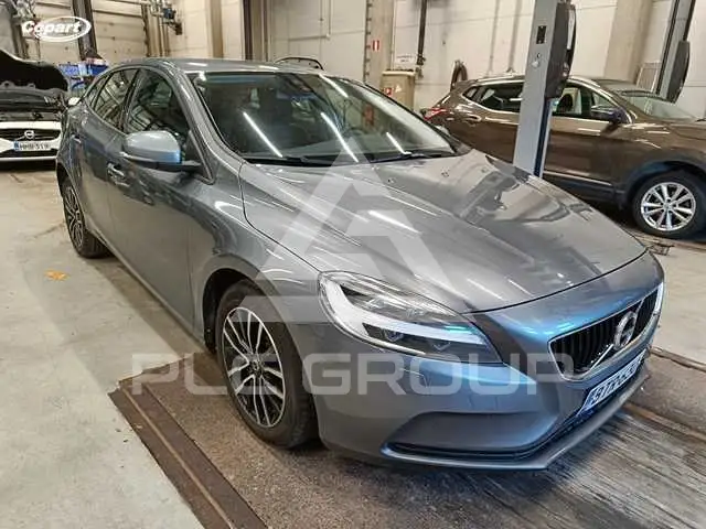2016 Volvo V40