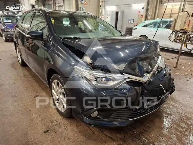 2016 Toyota AURIS