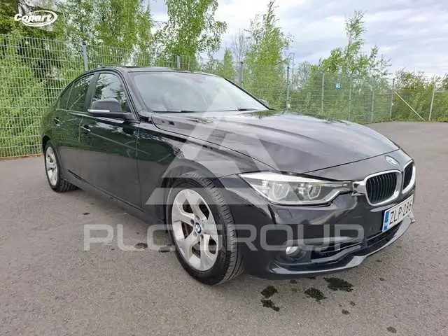 2017 BMW 300
