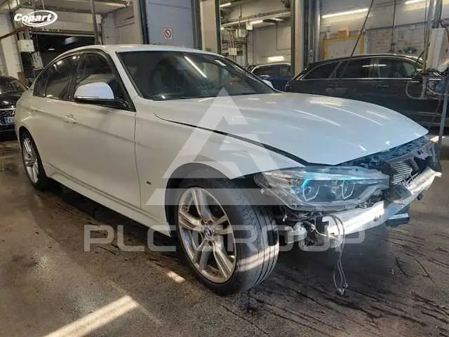 2017 BMW 300
