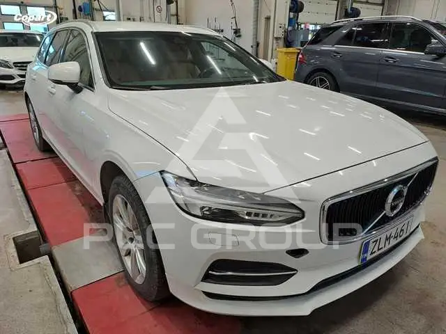 2017 Volvo V90