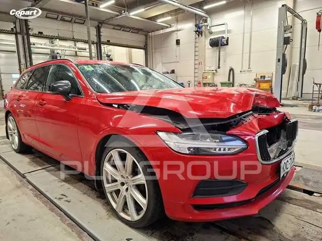 2017 Volvo V90