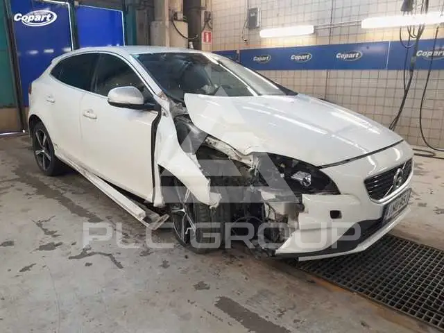 2017 Volvo V40