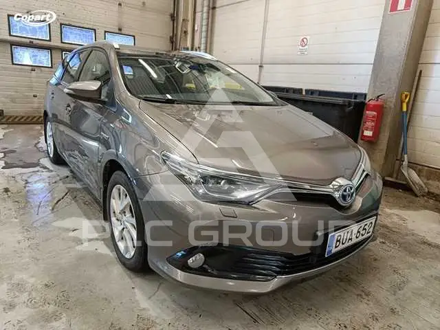 2017 Toyota AURIS
