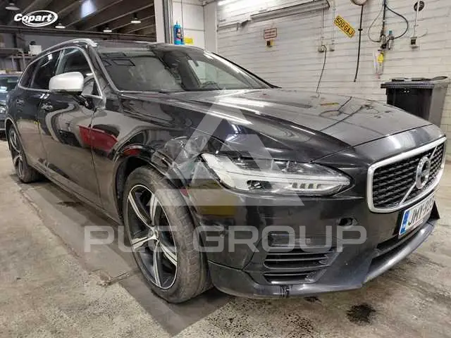 2018 Volvo V90
