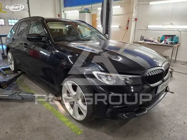 2021 BMW 300