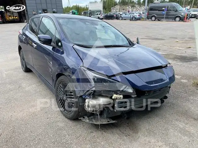 2022 Nissan LEAF
