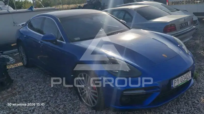 2016 Porsche Panamera