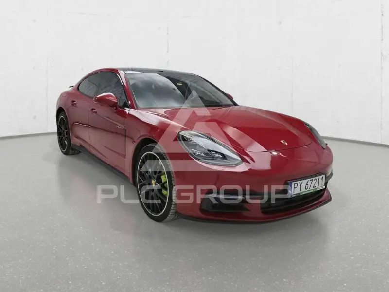 2017 Porsche PANAMERA