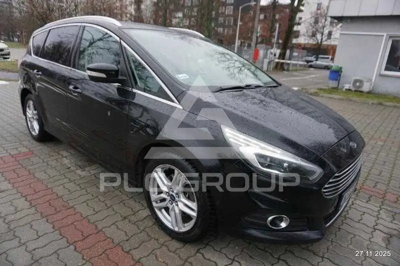 2017 Ford S-Max