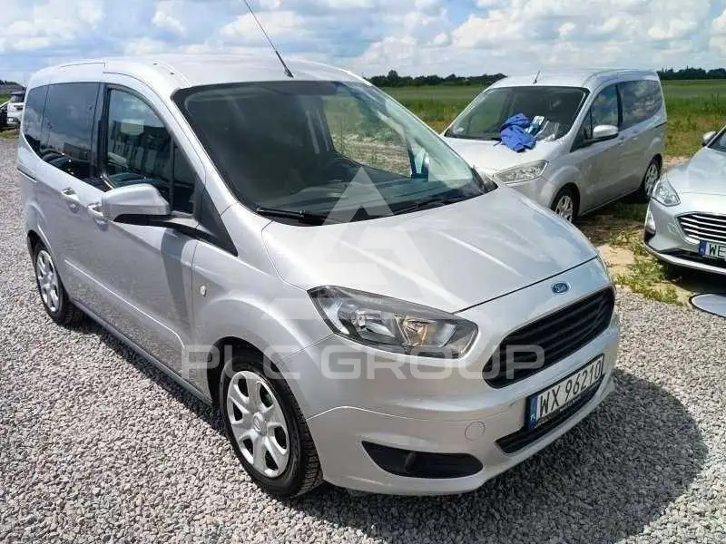 2017 Ford Tourneo