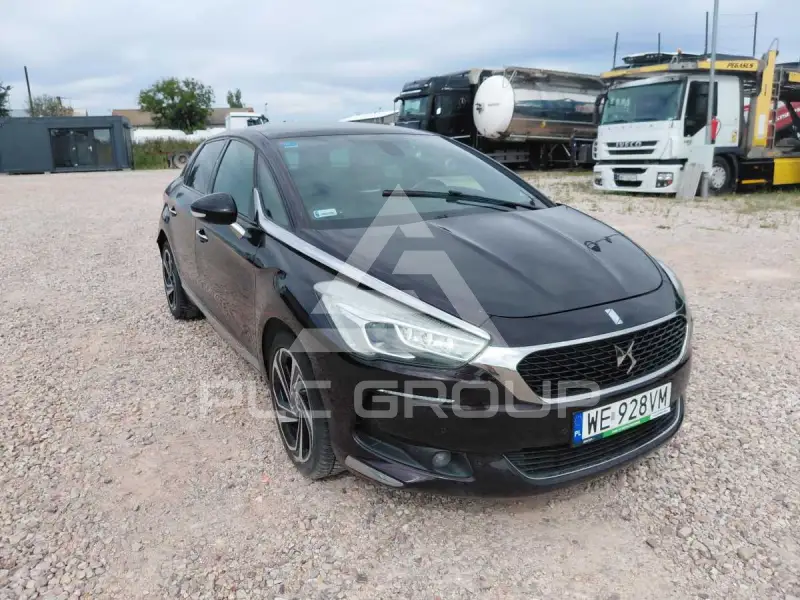 2018 DS DS5
