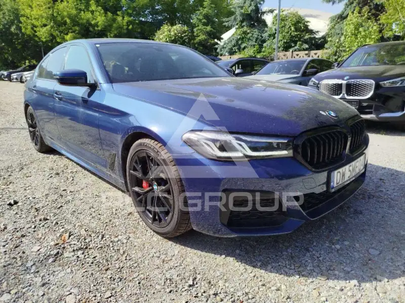 2021 BMW 530