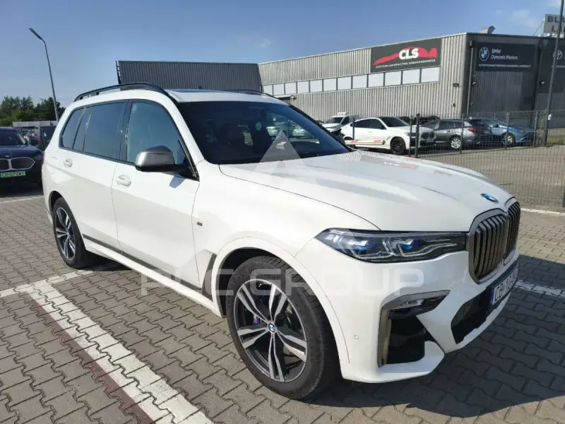 2021 BMW X7