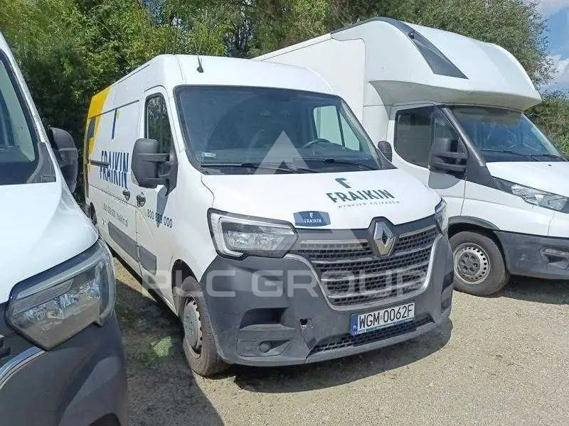 2021 Renault Master
