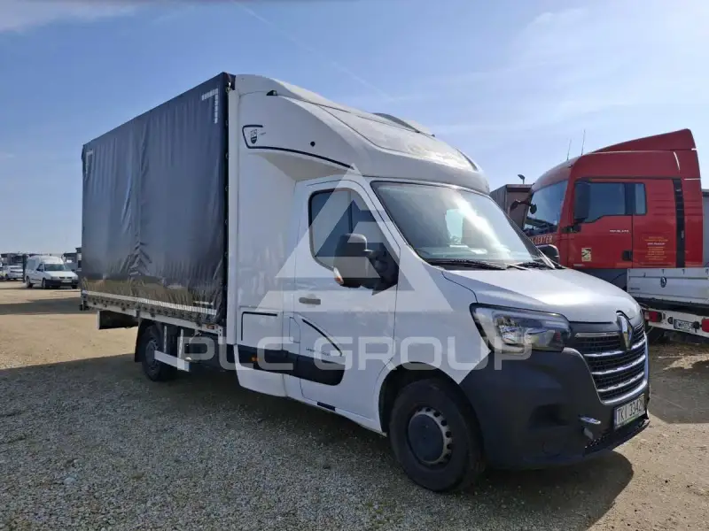 2021 Renault Master